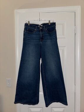 Levi's 318 Wide-Leg Jeans in Dark Blue Denim